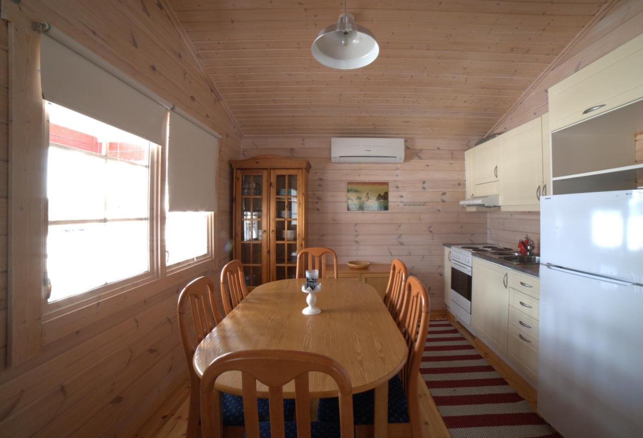 Pukinsaaren Camping Kristinestad Esterno foto